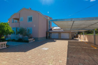 Apartments Privlaka